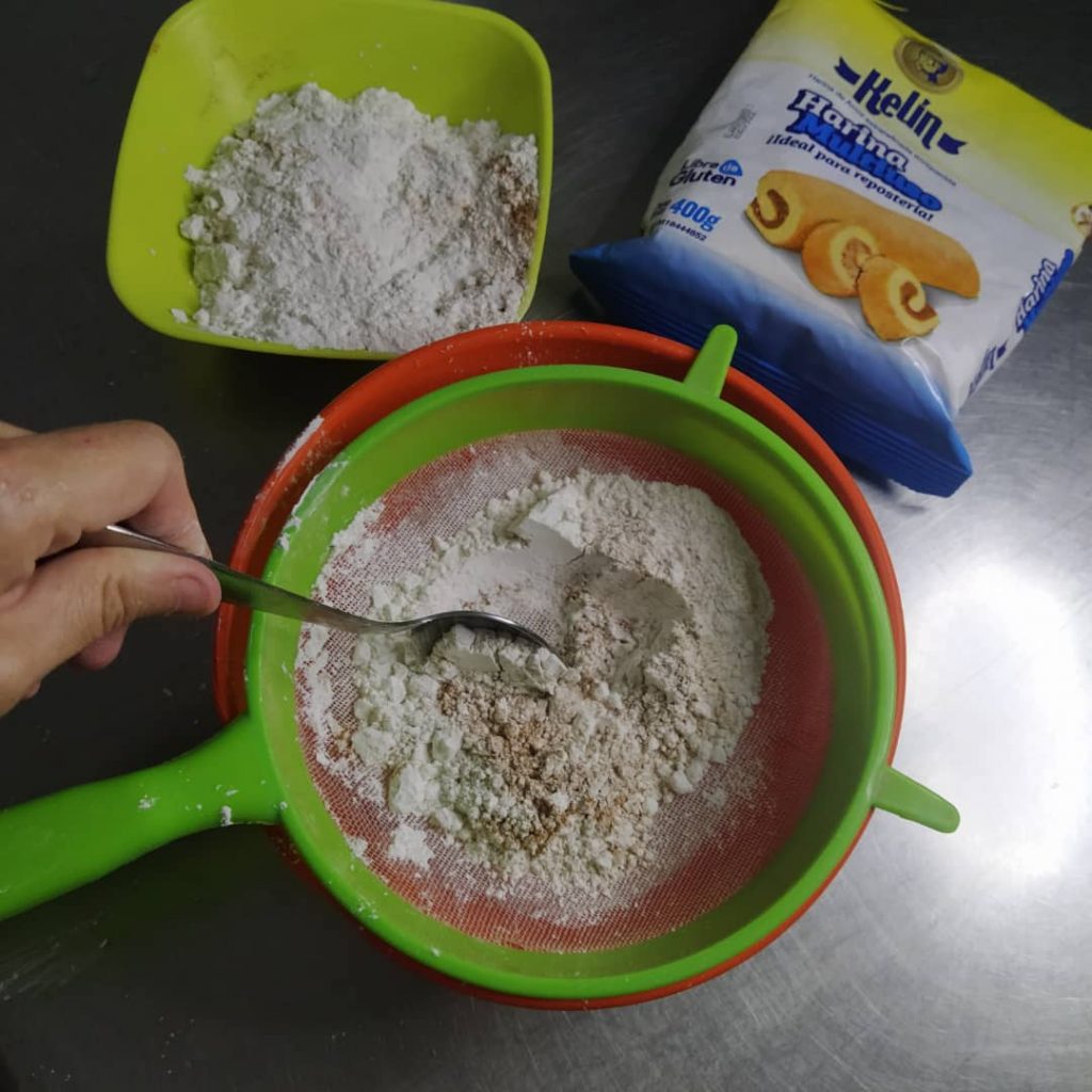 ponquecitos de auyama sin gluten hecho con Kelín