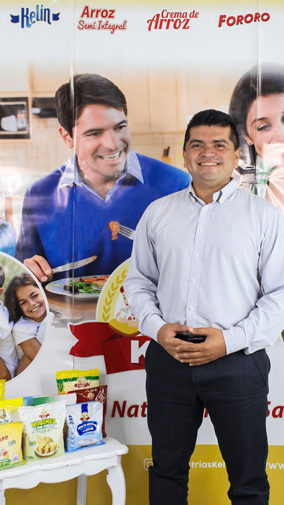 Psicólogo, Kabir Mendoza, para Industrias KEL.